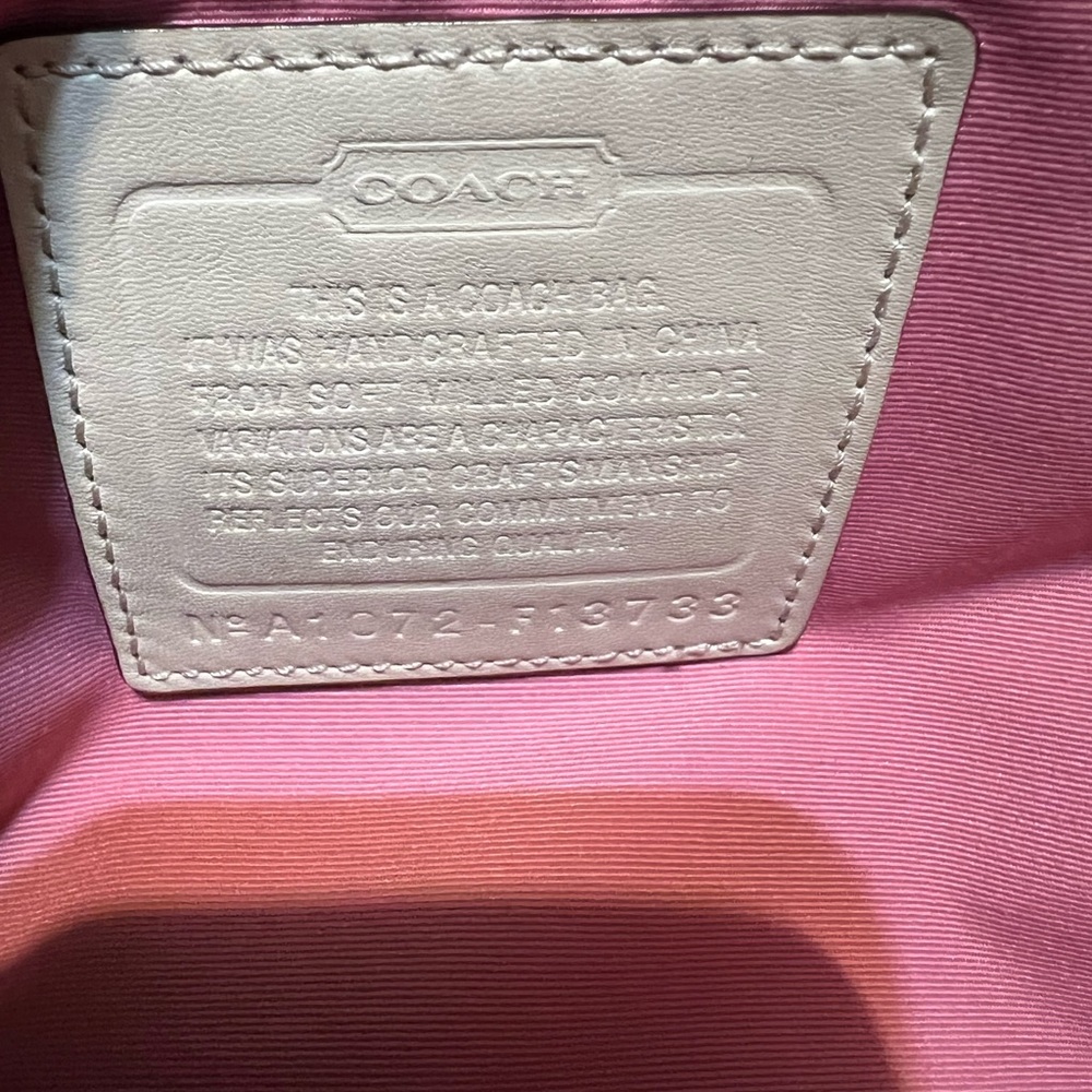 Large Coach purse - Picture 5 of 6